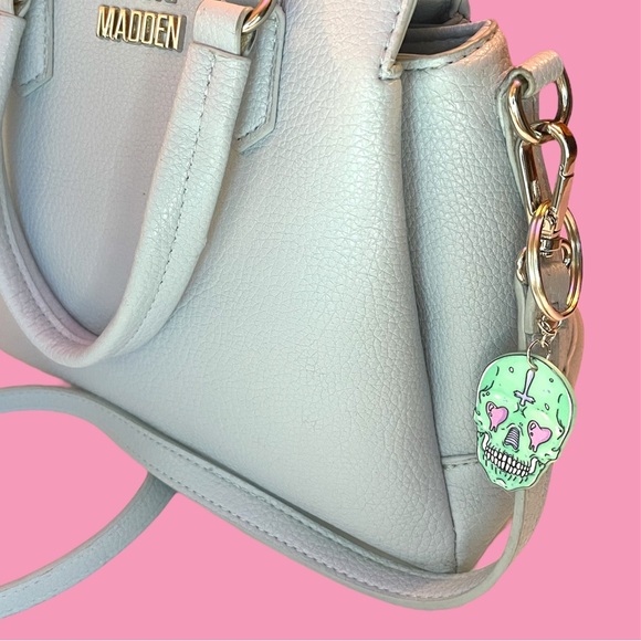 Pastel Goth Skull Keychain - Picture 2 of 3